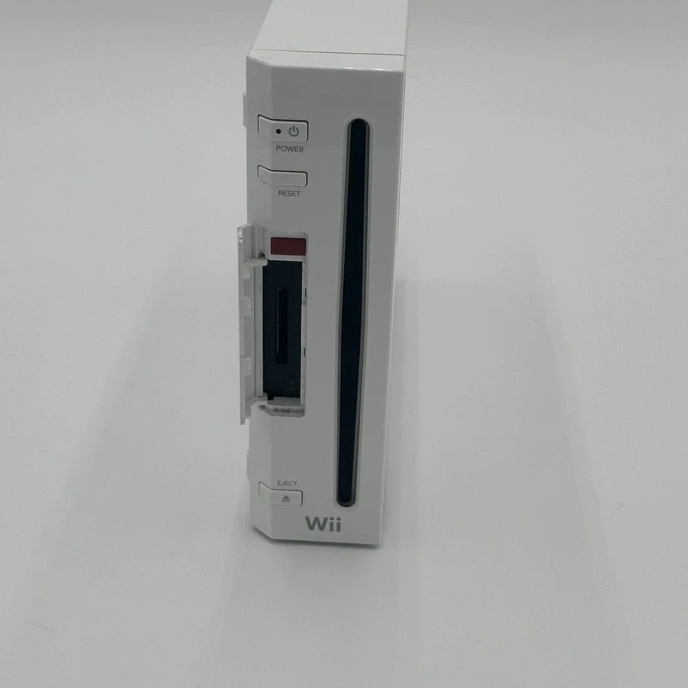 Nintendo Wii Console Bundle - 8 Games - 2 Controllers - Accessories RLV-001 - Picture 4 of 11